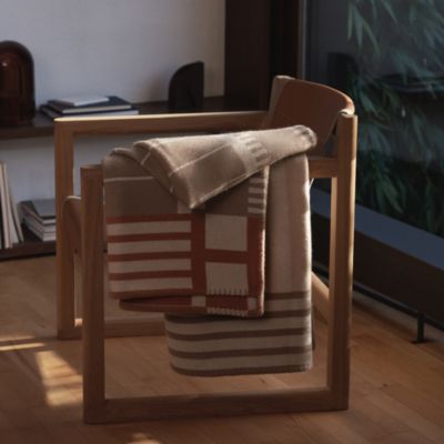 Home textiles: blankets, pillows and cashmere | Hermès USA